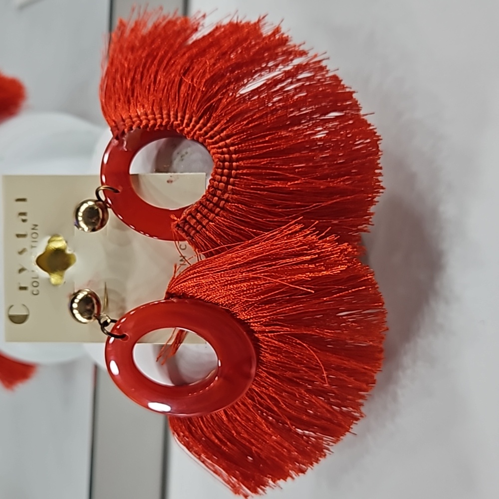 Red earrings - Picture 2 of 2